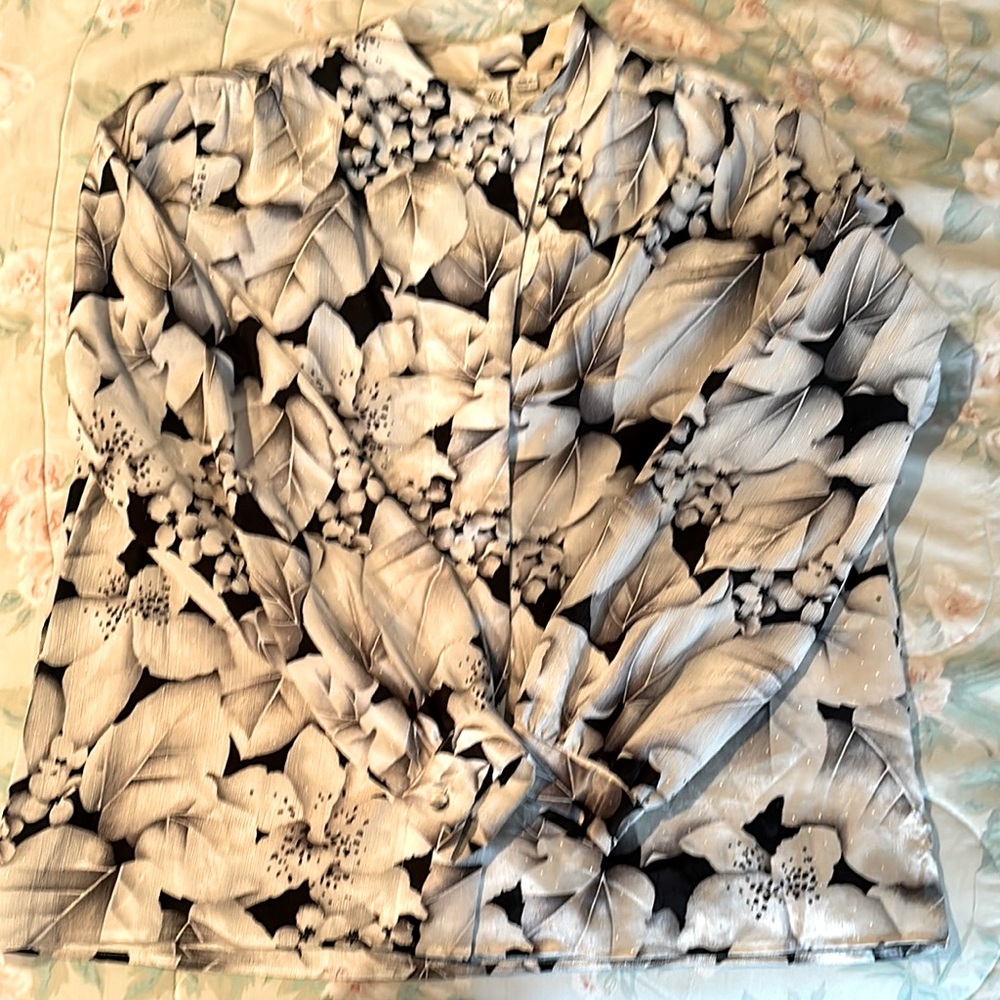 Floral Black and White Women's Top